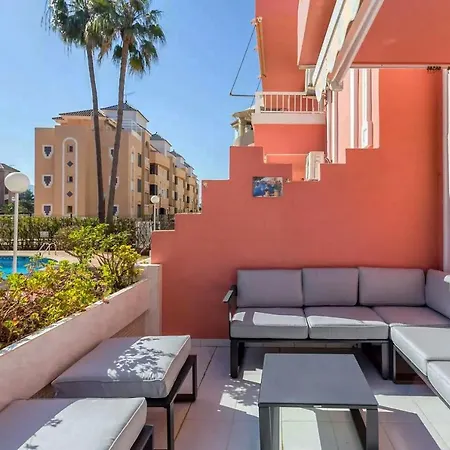 Apartamento En Planta Baja *