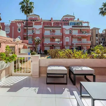 Apartamento En Planta Baja * Dénia