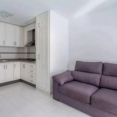 Apartamento En Planta Baja * Dénia